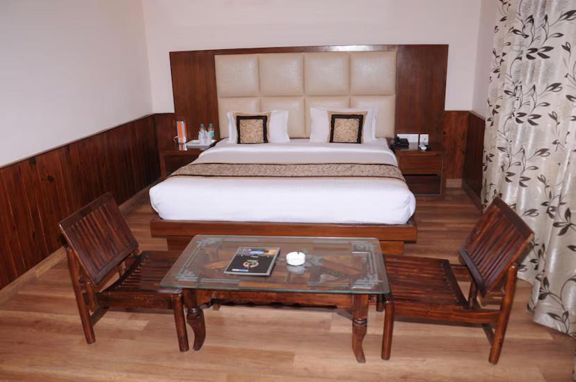 Dharamshala Paradise Sheela ภายนอก รูปภาพ