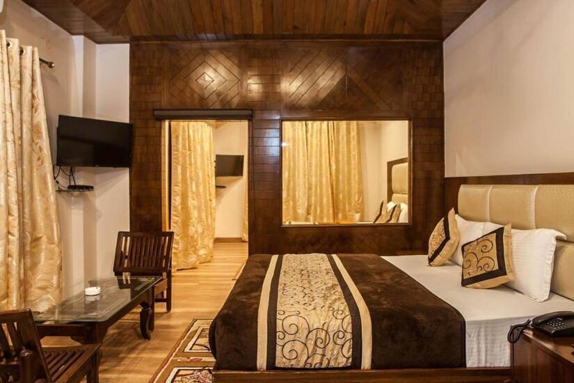 Dharamshala Paradise Sheela ภายนอก รูปภาพ